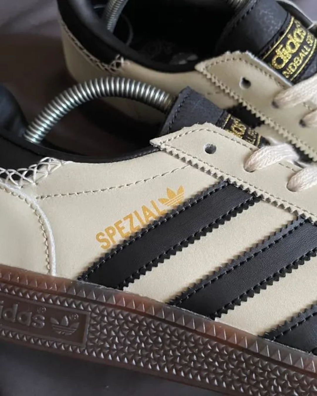 Handball Spezial 2 (Off White)