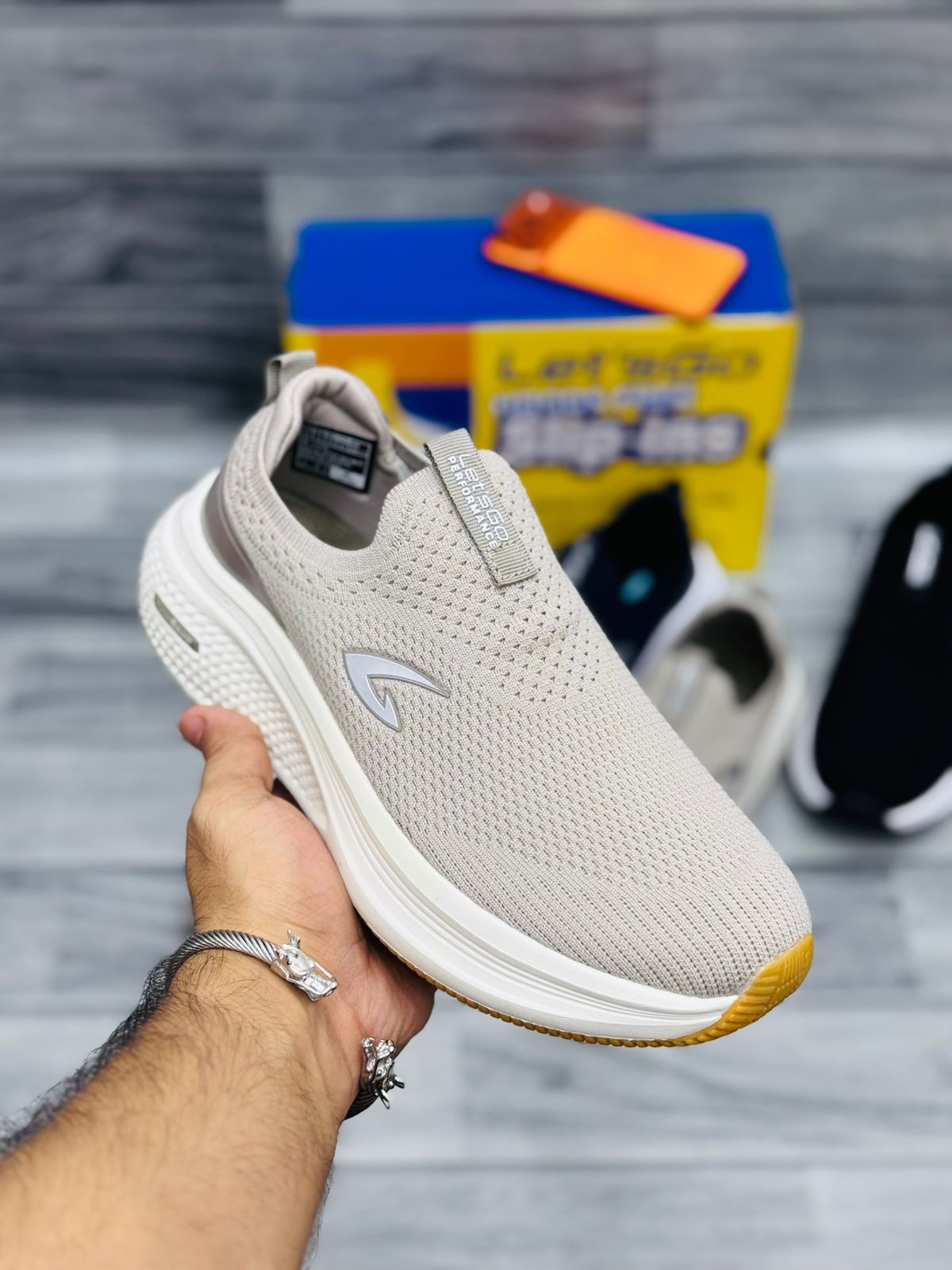 Let’s Go Hands-Free Slip-In Medicated Shoes -2 🩺 (Beige)