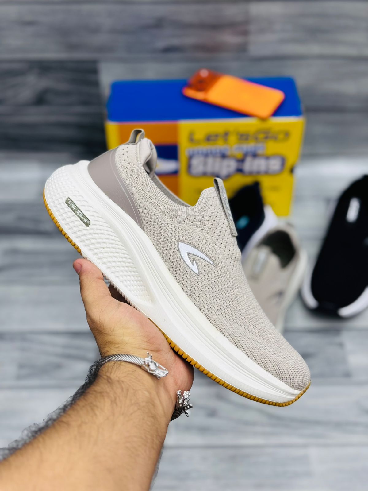 Let’s Go Hands-Free Slip-In Medicated Shoes -2 🩺 (Beige)