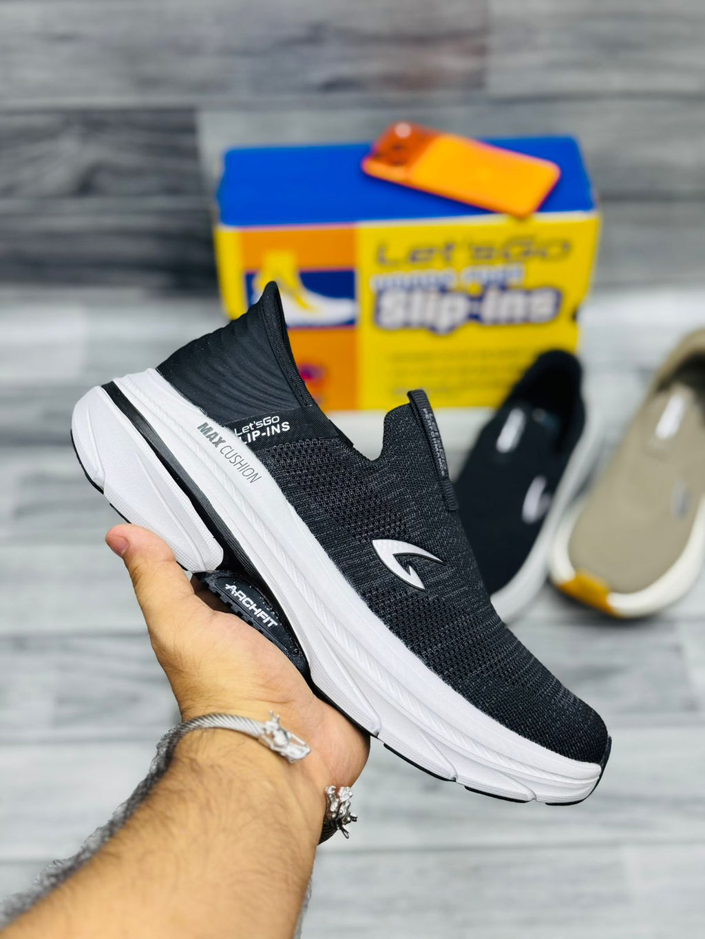 Let’s Go Hands-Free Slip-In Medicated Shoes 🩺  (Black)