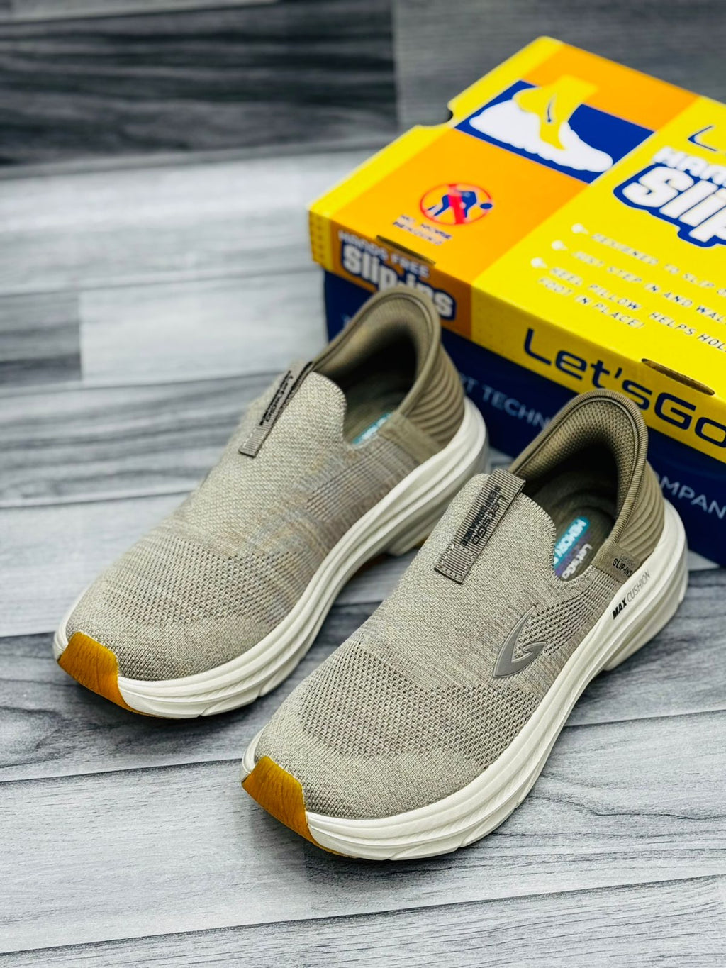 Let’s Go Hands-Free Slip-In Medicated Shoes 🩺  (Beige)