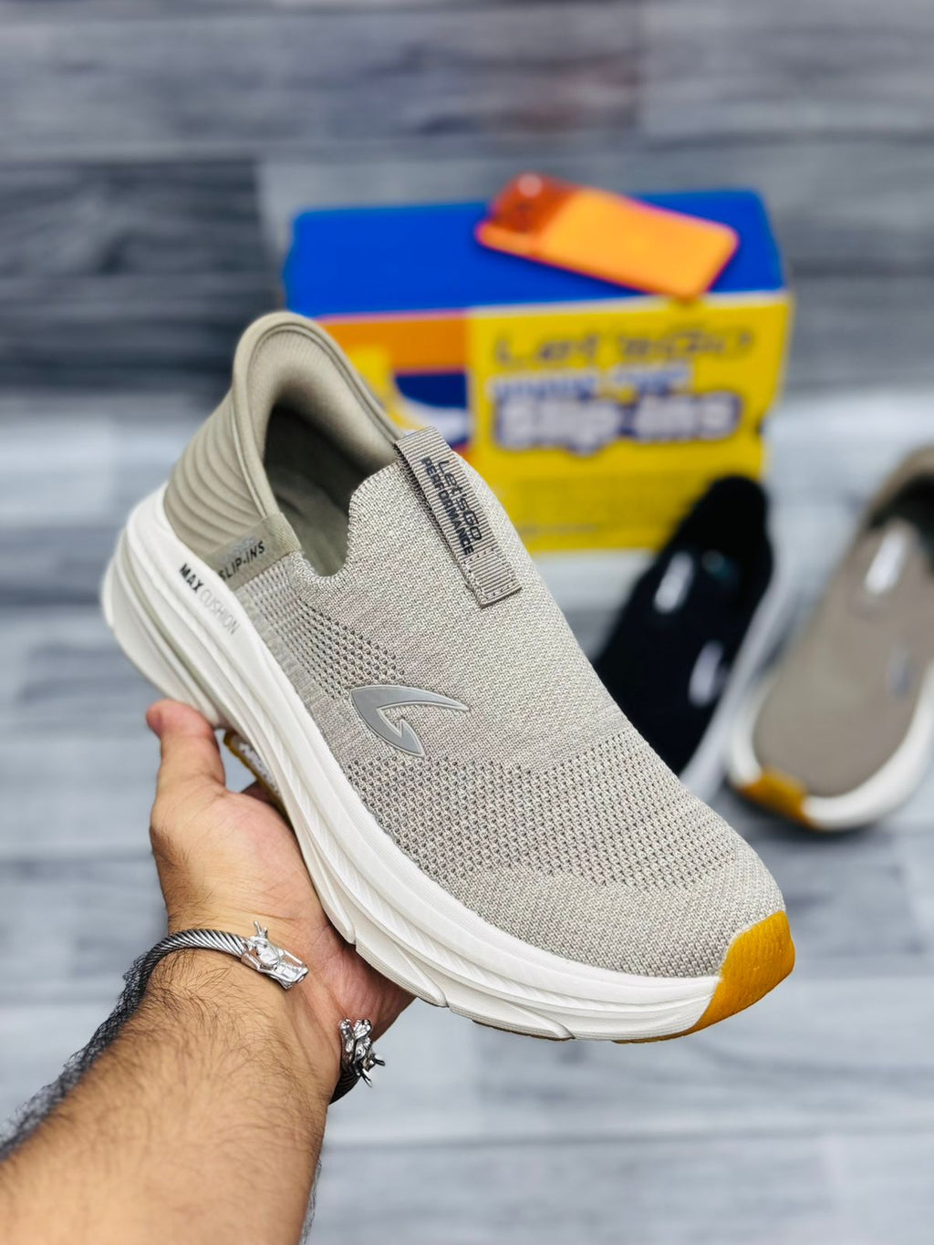 Let’s Go Hands-Free Slip-In Medicated Shoes 🩺  (Beige)