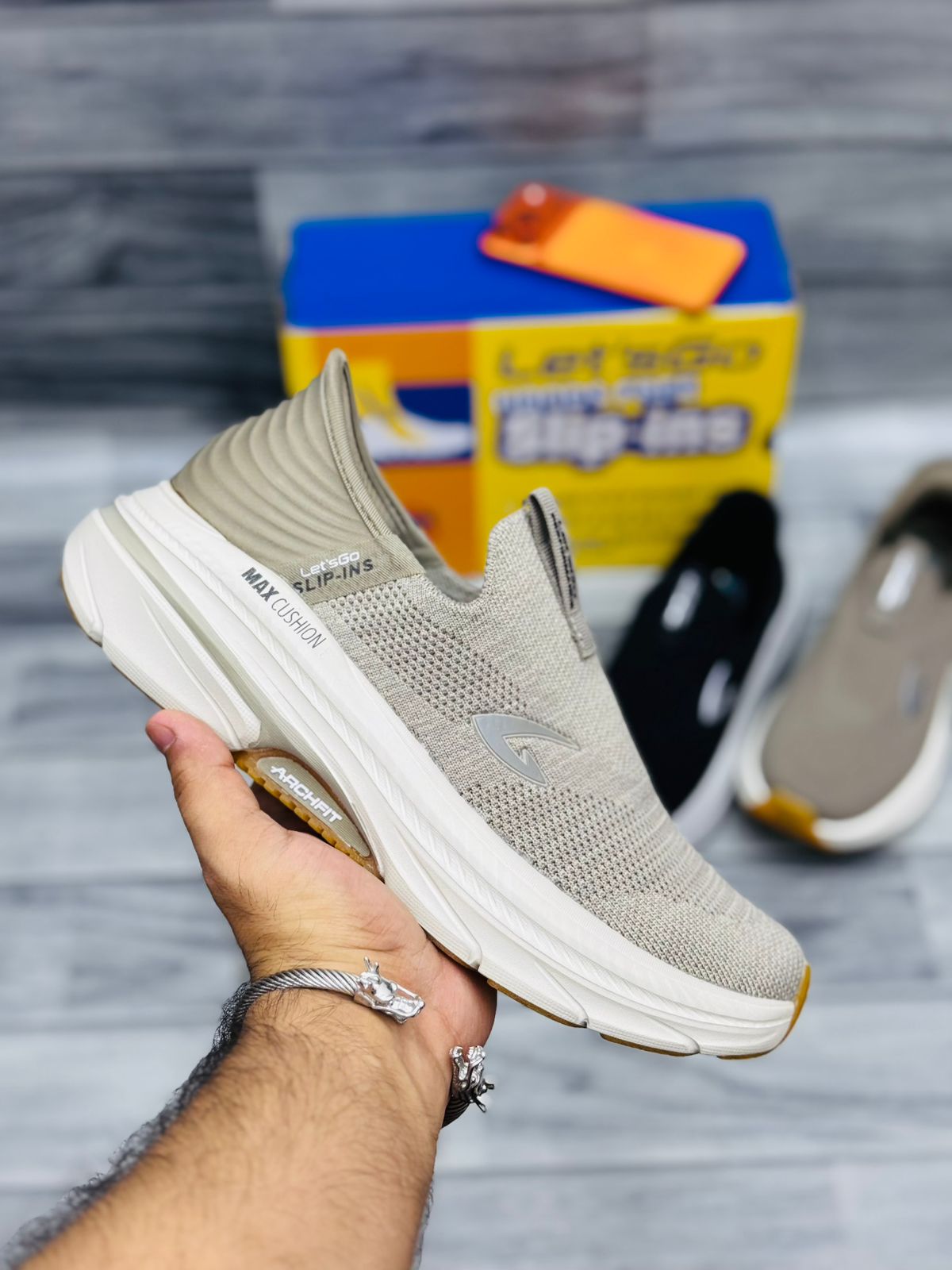 Let’s Go Hands-Free Slip-In Medicated Shoes 🩺  (Beige)