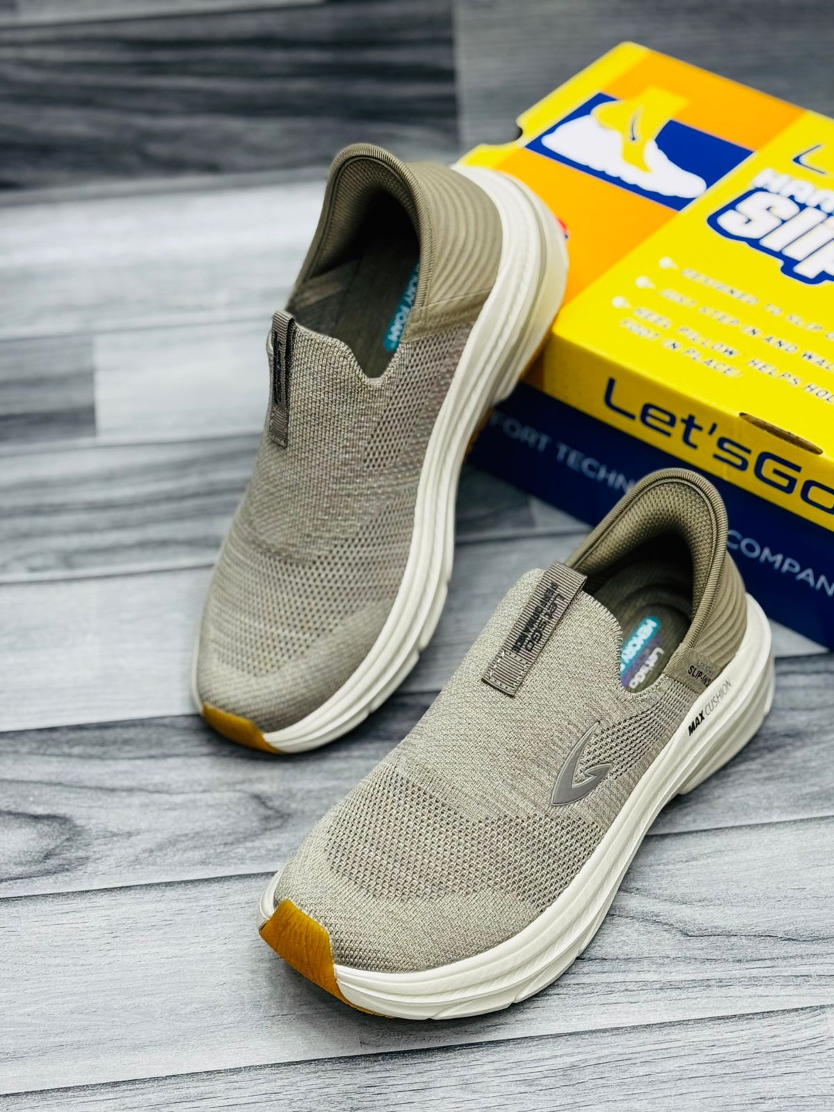 Let’s Go Hands-Free Slip-In Medicated Shoes 🩺  (Beige)